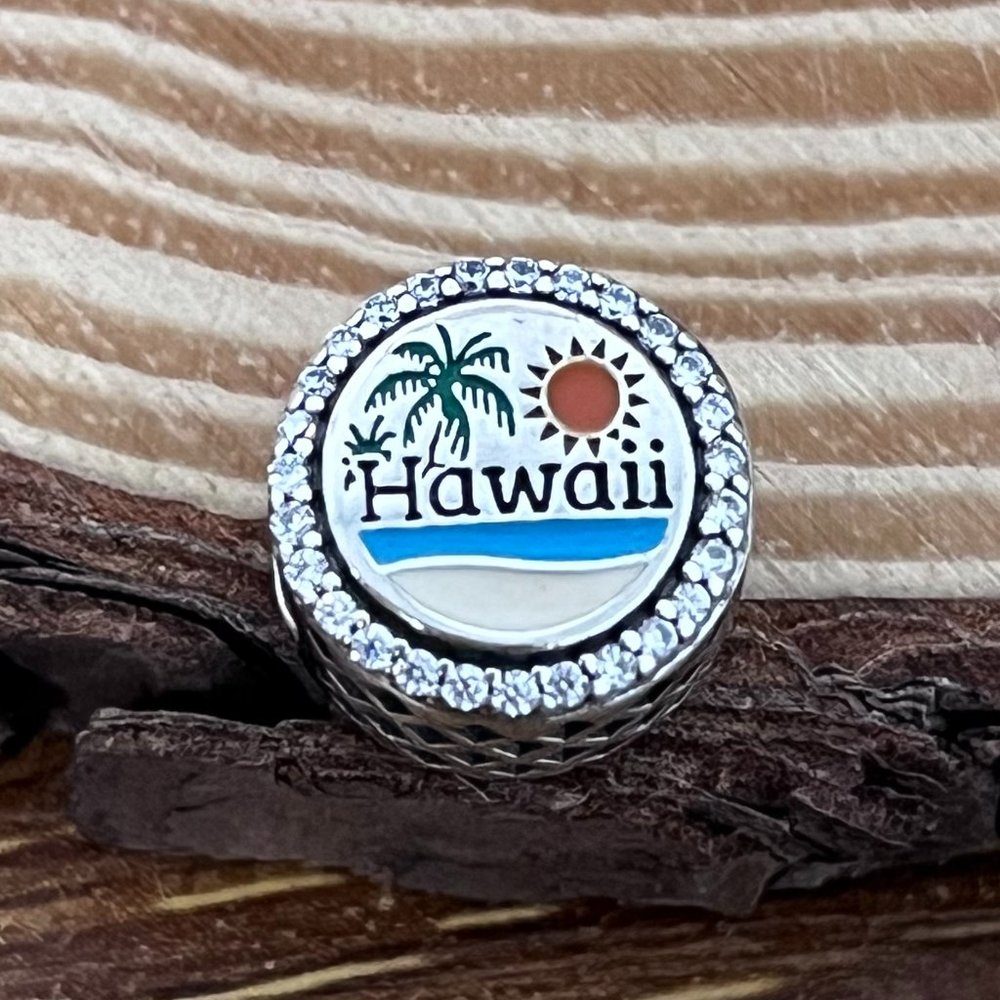 Pandora Hawaii exclusive Charm Bead Button, Treasured Mamenta in Paradise